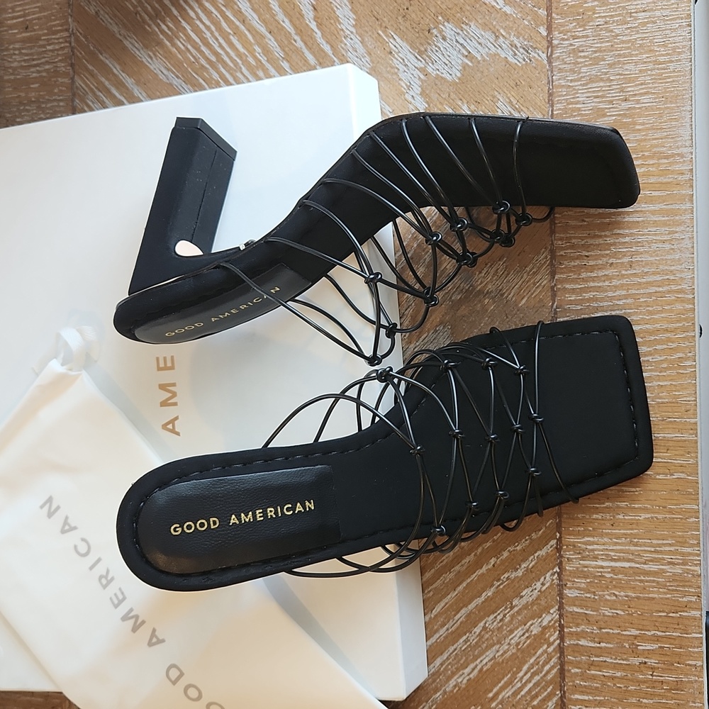 NIB Good American Knotted Strapy Heeled Mules Slides in Black